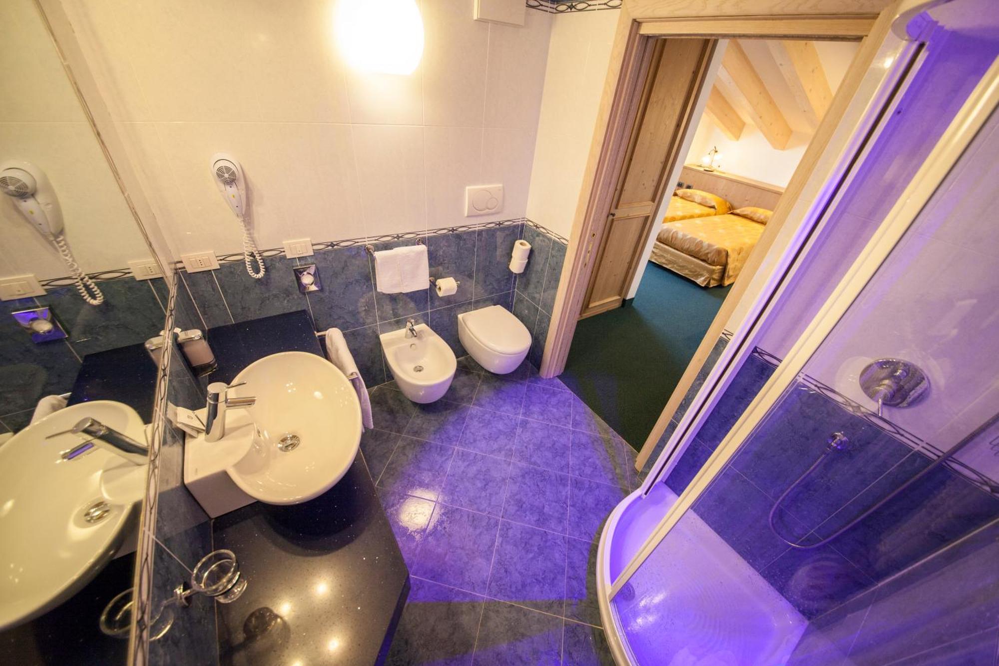Family Hotel Andes - Only For Family Vigo di Fassa Bilik gambar